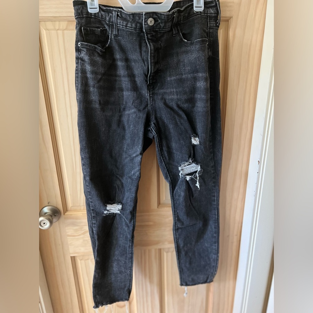 Old Navy Skinny Jeans - Size 14